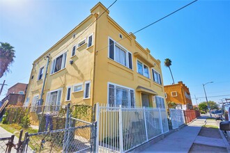 448 W 52nd St in Los Angeles, CA - Building Photo - Building Photo