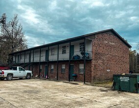 235 Pinecrest Ave-Unit -2 in Plantersville, MS - Building Photo - Building Photo