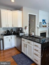 45792 Shagbark Terrace in Sterling, VA - Building Photo - Building Photo