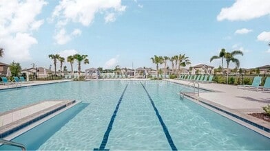 5010 Wild Senna Blvd in Tampa, FL - Building Photo - Building Photo