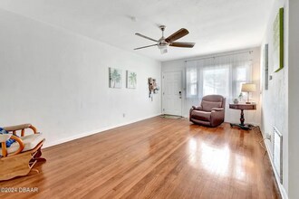 518 Hillside Ave in Daytona Beach, FL - Building Photo - Building Photo