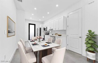 11681 Pawley Ave in Bonita Springs, FL - Building Photo - Building Photo