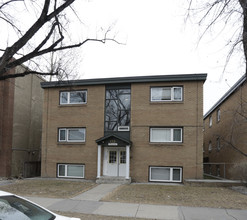 333 19th Ave SW in Calgary, AB - Building Photo - Building Photo