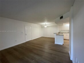 8650 SW 212th St in Cutler Bay, FL - Building Photo - Building Photo