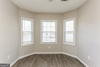 10442 Tara Beach Cir in Jonesboro, GA - Building Photo - Building Photo