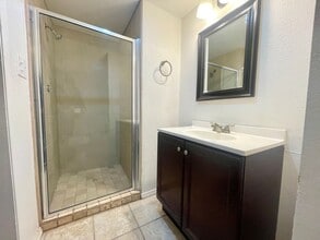 4630 La Vida Nueva Del Norte SW in Albuquerque, NM - Building Photo - Building Photo