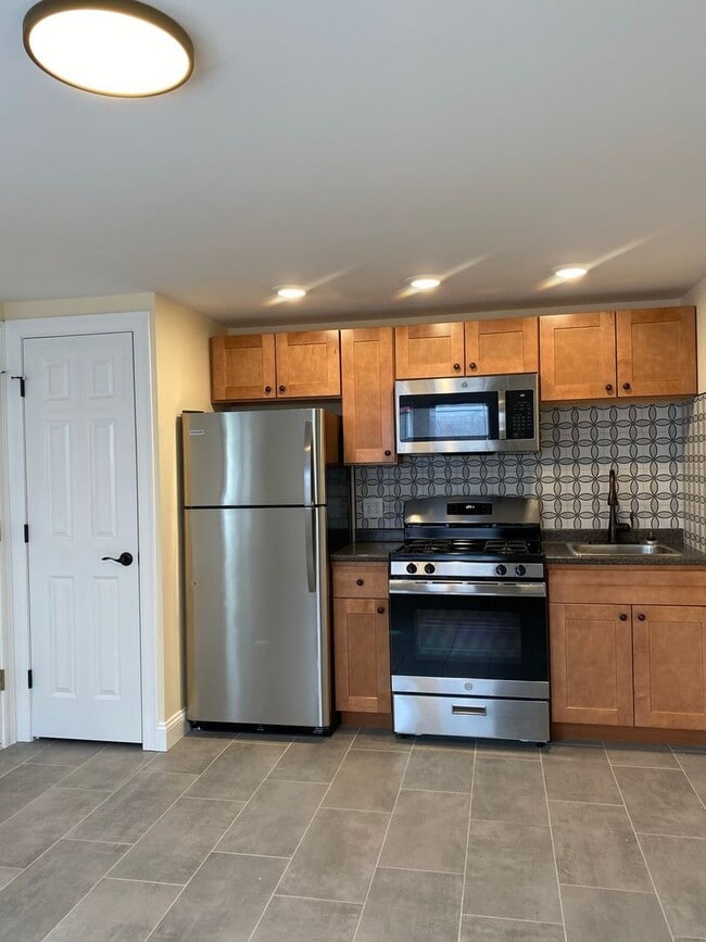 158 North St in Burlington, VT - Foto de edificio - Building Photo