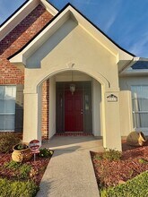 11117 Gold Cup Ave in Baton Rouge, LA - Foto de edificio - Building Photo
