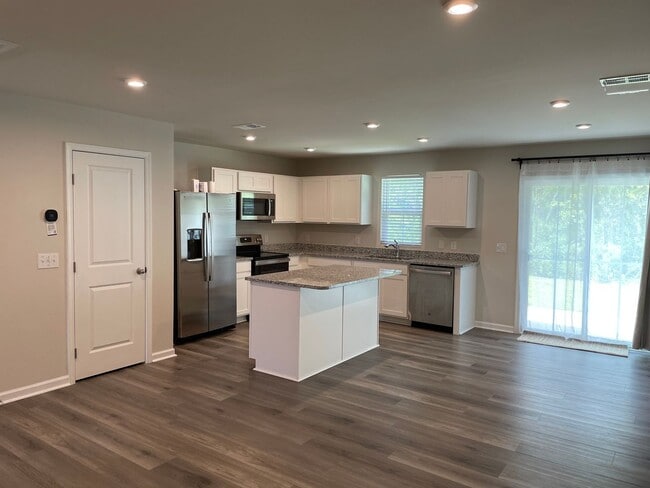 1644 Branchwood Dr NE in Bolivia, NC - Building Photo - Building Photo