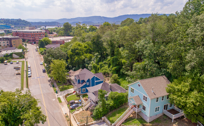 223 Tremont St in Chattanooga, TN - Foto de edificio - Building Photo