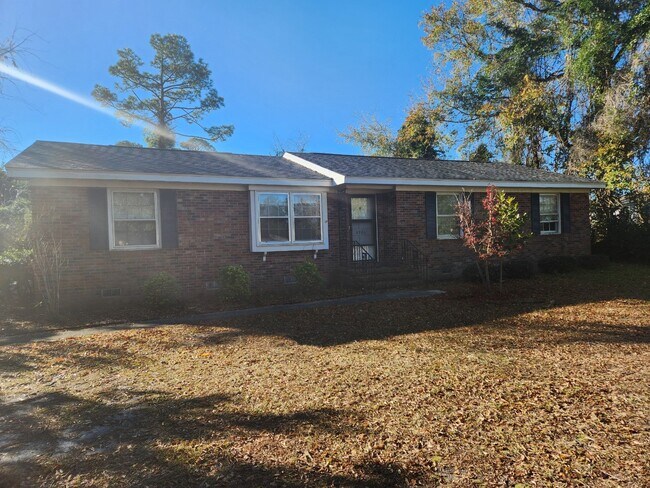 4906 Lord Byron Rd in Wilmington, NC - Building Photo - Building Photo