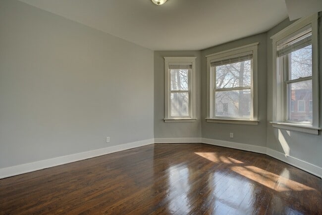 7331 S Dante Ave in Chicago, IL - Building Photo - Building Photo