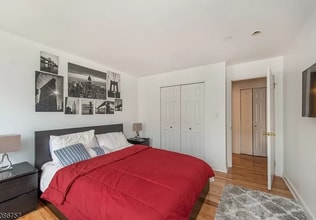 58 Yancy Dr in Newark, NJ - Building Photo - Building Photo
