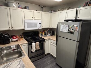 799 Timberwood Cir E in Tallahassee, FL - Building Photo - Building Photo
