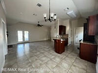 547 Fox Cove photo'