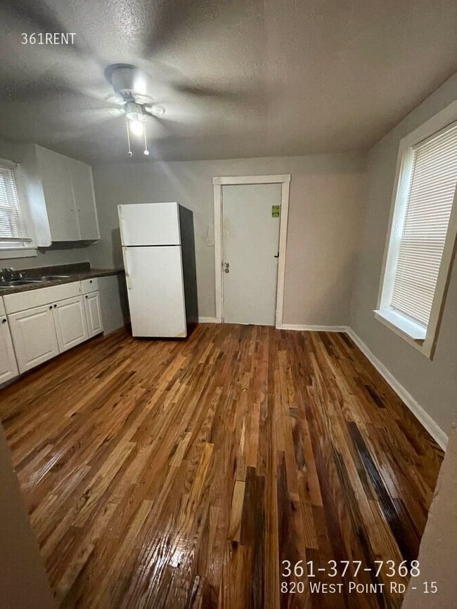 820 W Point Rd in Corpus Christi, TX - Building Photo - Building Photo