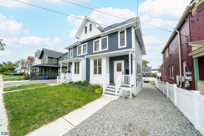 property at 105 N Fullerton Ave