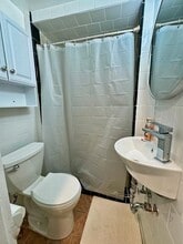 32-40-40 75th St in Queens, NY - Building Photo - Building Photo