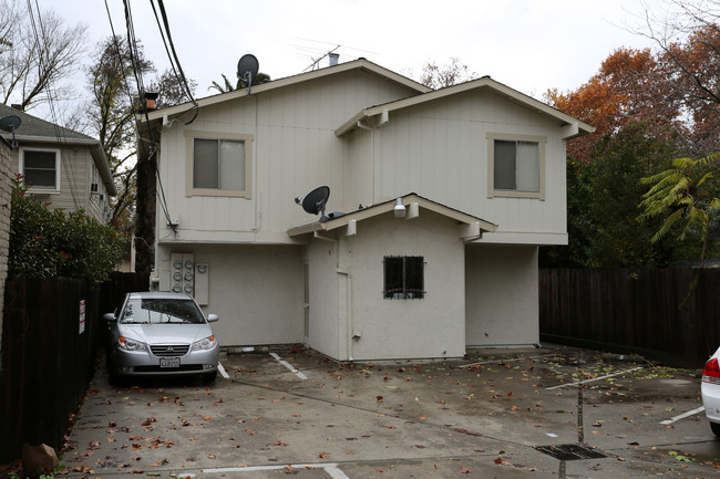 1517 T St in Sacramento, CA - Foto de edificio - Building Photo