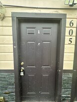 605 E Hunnicutt St in Baytown, TX - Building Photo