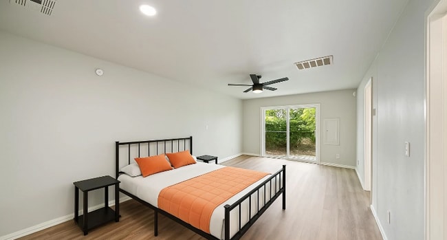 property at 610 W Fairview St