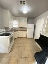 1404 Carlisle Ct in The Village, OK - Building Photo - Building Photo