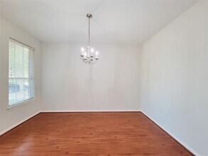 7243 Crimson Sky Dr in Houston, TX - Foto de edificio - Building Photo