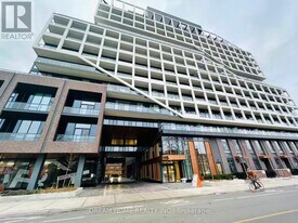 115 Denison Ave in Toronto, ON - Building Photo