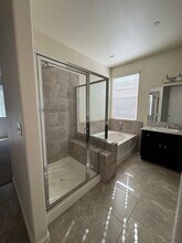 3930 Saginaw Ave in Clovis, CA - Building Photo - Building Photo