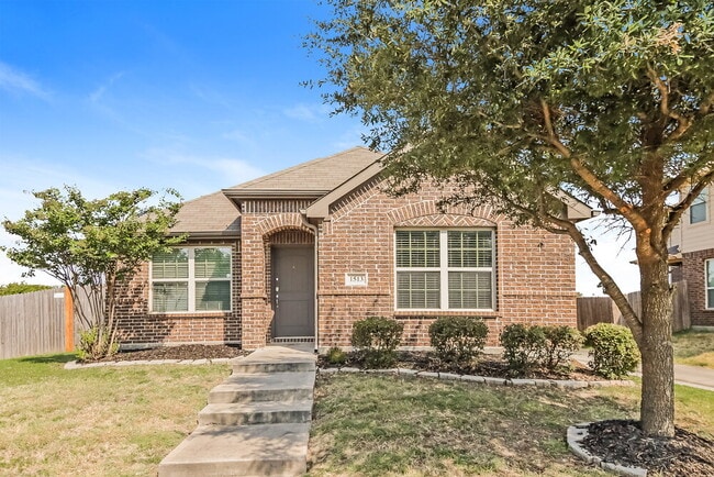 property at 1513 Applegate Way