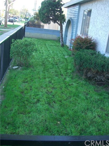 1567 Stanton Pl-Unit -2 in Long Beach, CA - Foto de edificio - Building Photo