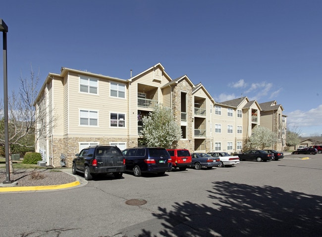 Reserve at South Creek in Englewood, CO - Foto de edificio - Building Photo