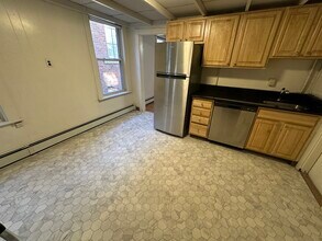 238 Cambridge St, Unit 1 in Boston, MA - Building Photo - Building Photo