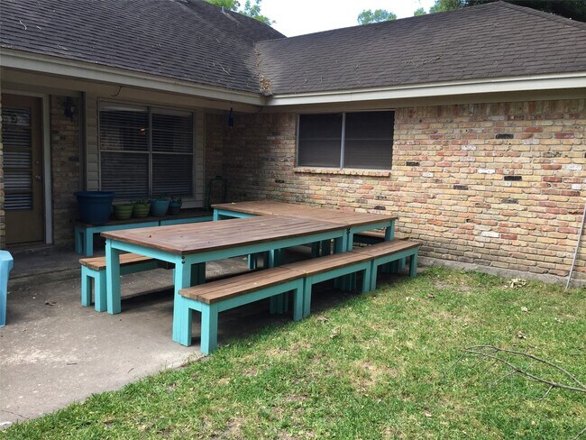 10142 Metronome Dr in Houston, TX - Building Photo - Building Photo