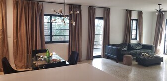 1120 7th St, Unit 1b in Miami Beach, FL - Building Photo