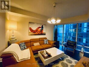 8 The Esplanade in Toronto, ON - Building Photo - Building Photo