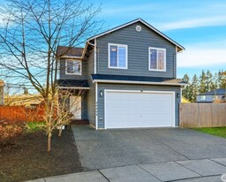 20505 66th Dr NE in Arlington, WA - Building Photo