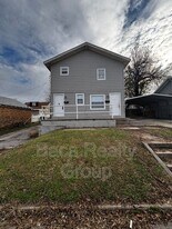 112 E Jenkins St in El Reno, OK - Building Photo