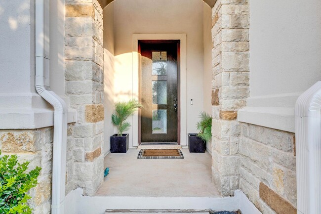2505 Sunset Vista Cir in Spicewood, TX - Building Photo - Building Photo