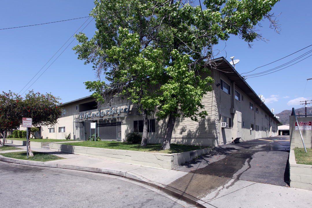 Thunderbird Apartments in Azusa, CA - Building Photo