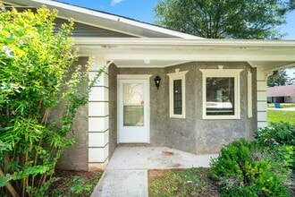 2804 Briar Hill Ln SE in Conyers, GA - Building Photo - Building Photo