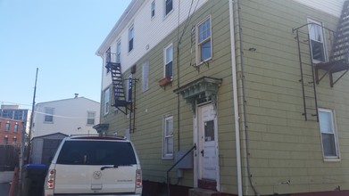 25 Weeden St in Providence, RI - Building Photo - Building Photo