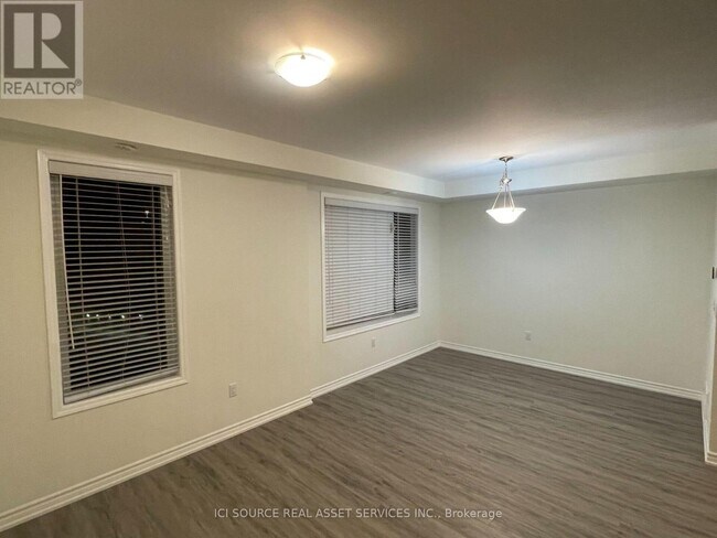 276 Lagerfeld Dr in Brampton, ON - Building Photo - Building Photo