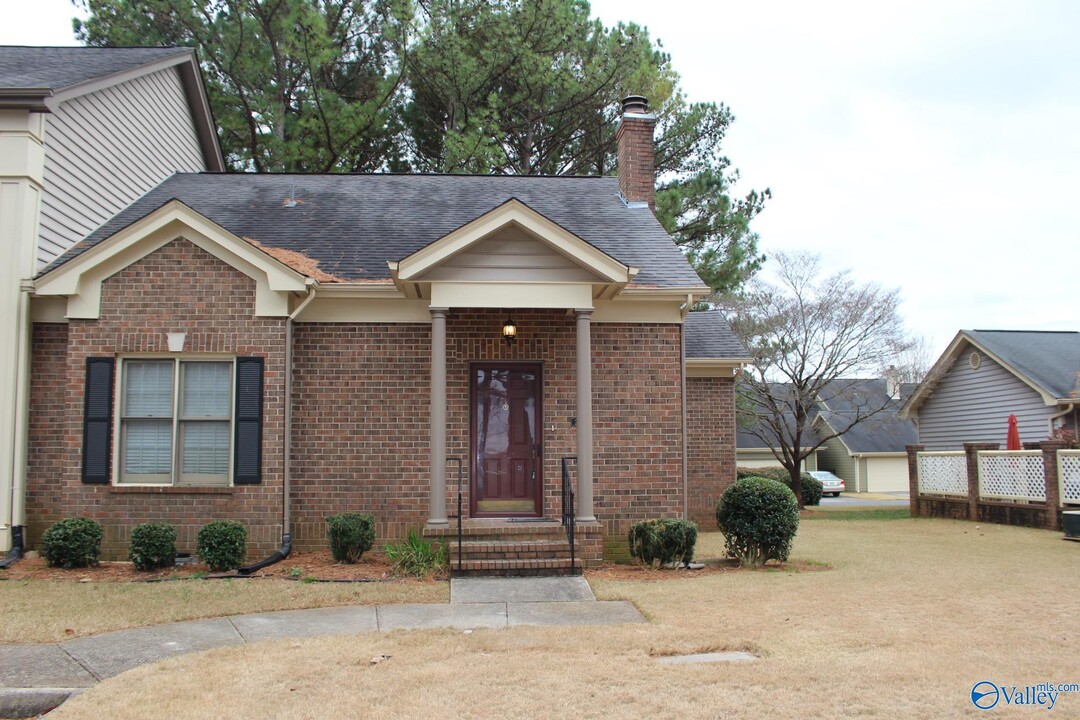 211 Danville Ct SW in Huntsville, AL - Building Photo