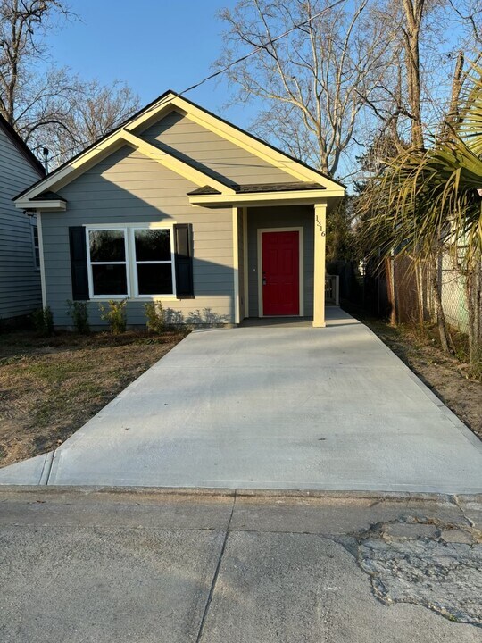 1316 Comer St in Savannah, GA - Building Photo
