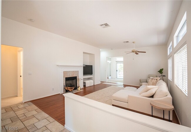 1712 Pacific Sandstone Pl in Las Vegas, NV - Building Photo - Building Photo