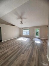4778 Spencer Oaks Blvd, Unit 0611-F in Pace, FL - Building Photo - Building Photo