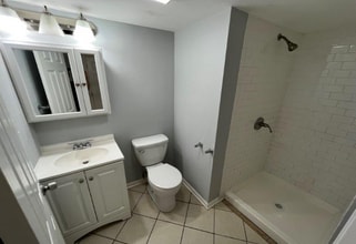 2300 S Ridgeway Ave, Unit 2s in Chicago, IL - Building Photo - Building Photo