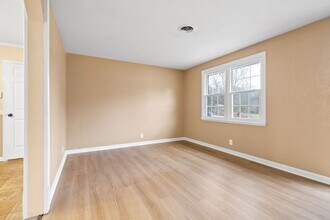 2107 7 Mile Ferry Rd in Clarksville, TN - Building Photo - Building Photo