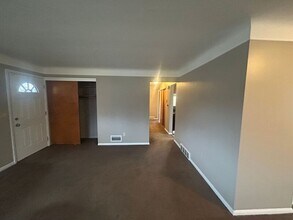 5150 Chantilly Dr in Cincinnati, OH - Building Photo - Building Photo